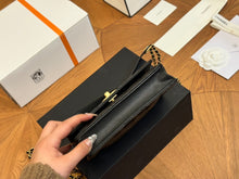 Load image into Gallery viewer, Medieval Fashion Fortune Bag