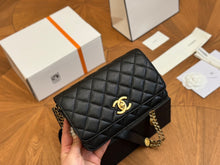 Load image into Gallery viewer, Medieval Fashion Fortune Bag