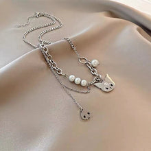 Load image into Gallery viewer, Maeelove Cinnamoroll/Kuromi reflective pearl necklace