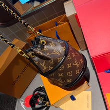Load image into Gallery viewer, Old Flower Fortune Bucket Bag