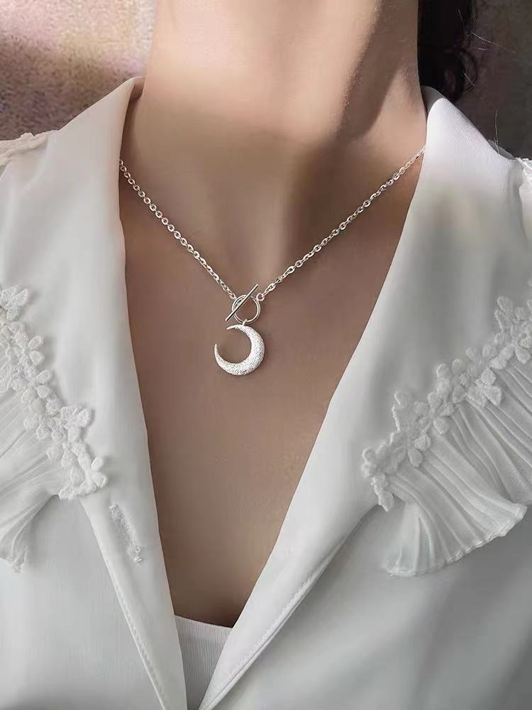 Maeelove 925 Sterling Silver Moon Necklace